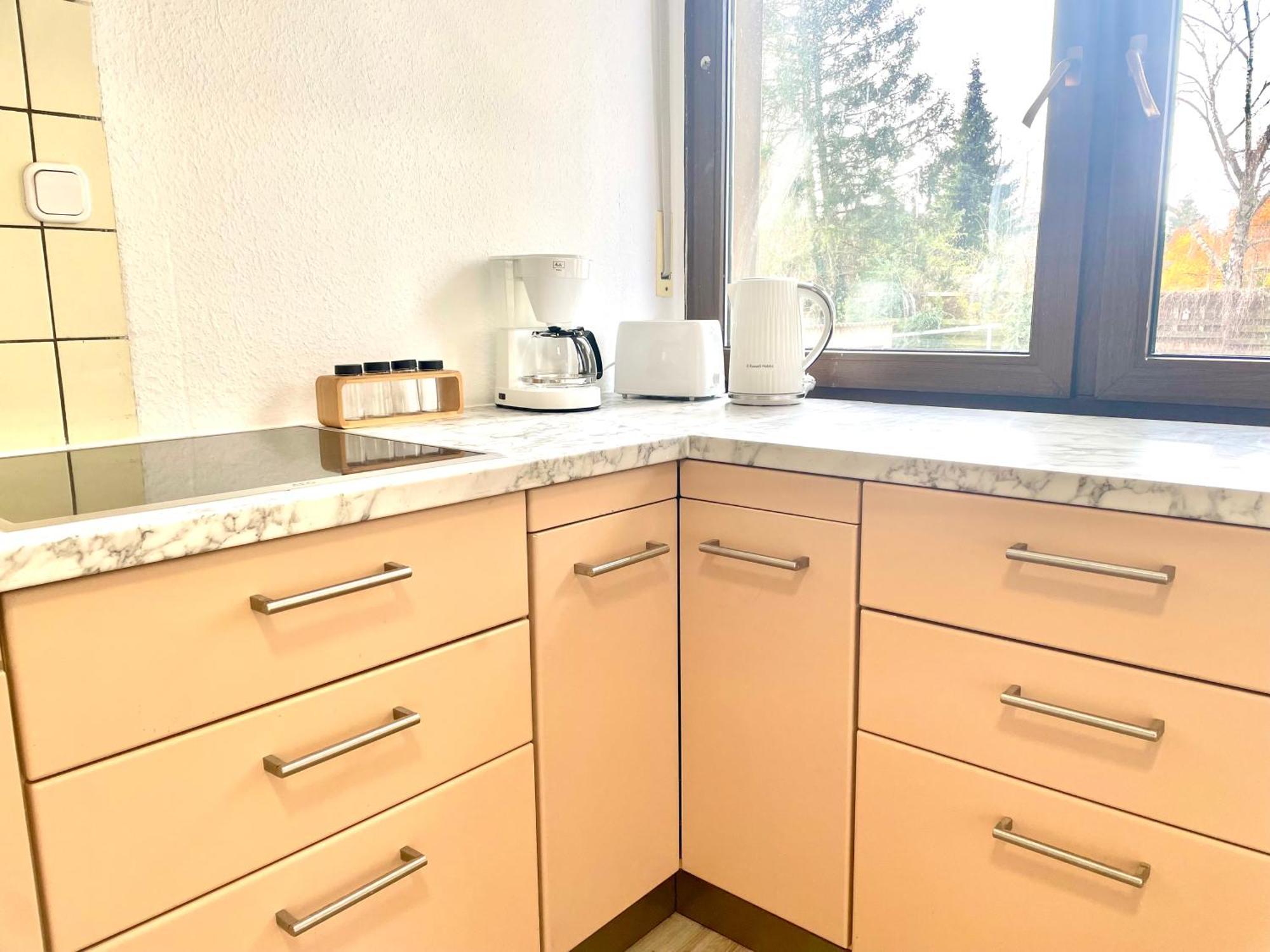 Moderne 2 Zimmerwohnung, Naehe Aachen- Niederlande- Belgien Apartment Geilenkirchen